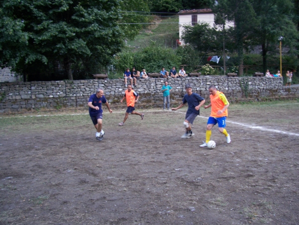  Image name: Calcio29.jpg 
 width: 601 pixel 
 height: 452 pixel 
 Size: 269570 bytes 
 Click to enlarge 